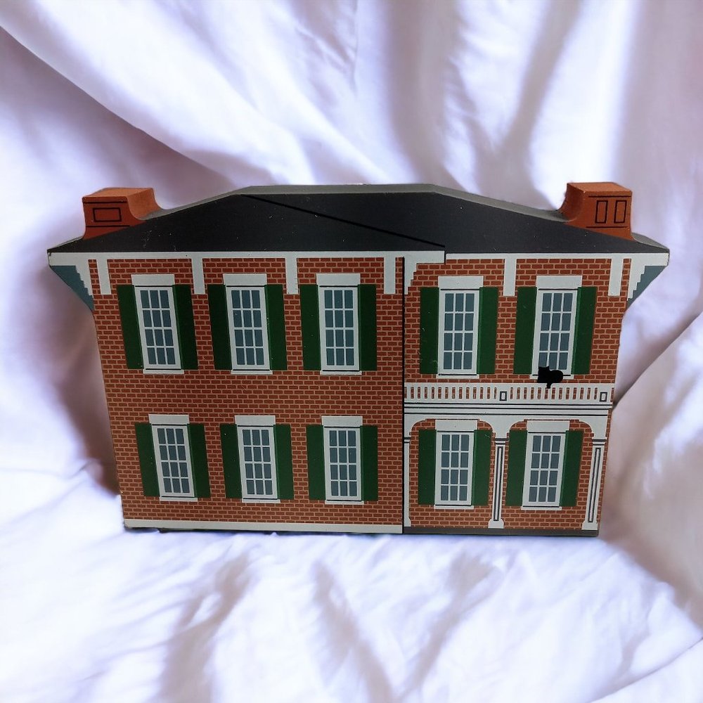 Cat's Meow Village Ulysses S Grant's Home, Galena, Illinois Signed Faline 04